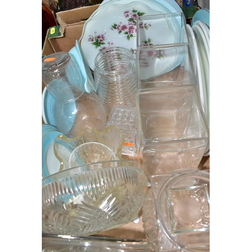 492 - FOUR BOXES AND LOOSE ASSORTED GLASSWARE AND A FLOORSTANDING METAL AND GLASS TEA LIGHT HOLDER, the gl... 