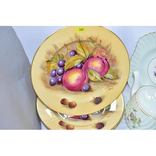 507 - THREE AYNSLEY FRUIT DESIGN DINNER PLATES, WEDGWOOD SUSIE COOPER DESIGN COFFEE WARES, A PALE GREEN AN... 