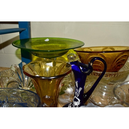 566 - A COLLECTION OF BAGLEY GLASS AND OTHER ART DECO GLASSWARES, to include four Bagley Glass 1930s Marin... 