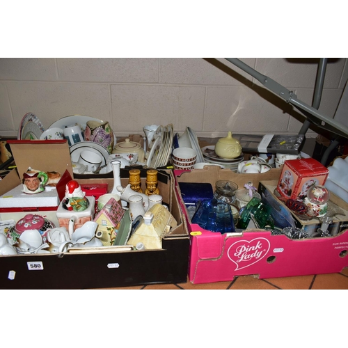 580 - FIVE BOXES AND LOOSE ASSORTED CERAMICS AND GLASS ETC, to include rose pattern tea wares, Alfred Meak... 