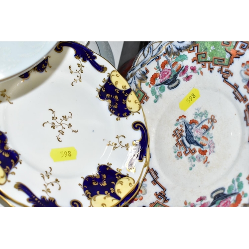 598 - A JAPANESE NORITAKE CHINA 'LAUREATE' PATTERN 5651 PART DINNER SET,  comprising three tea cups (one c... 