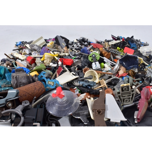 229 - A LARGE SELECTION OF PARTS FOR LFL STAR WARS AND OTHER COLLECTABLE FIGURES, MODELS AND TOY VEHICLES,... 