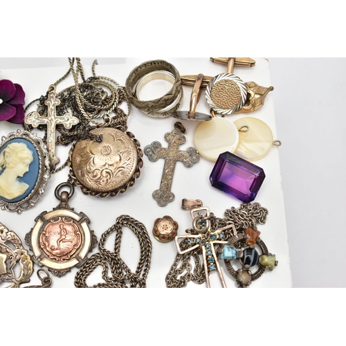 113 - A SELECTION OF SILVER AND WHITE METAL ITEMS OF JEWELLERY, to include an Edwardian silver Celtic cros... 