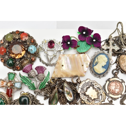 113 - A SELECTION OF SILVER AND WHITE METAL ITEMS OF JEWELLERY, to include an Edwardian silver Celtic cros... 