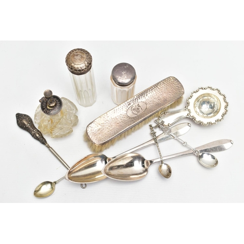 143 - A BOX OF ASSORTED SILVER AND WHITE METAL ITEMS, to include a silver lined clothes brush with hammer ... 