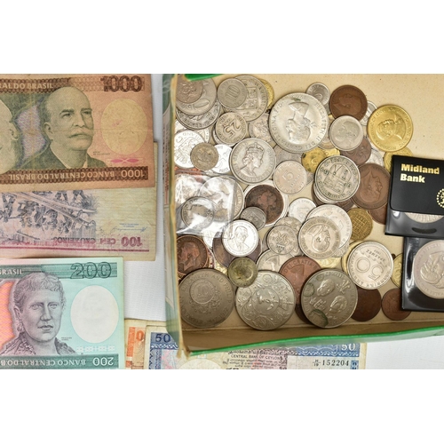 174 - A SHOE BOX CONTAINING A SMALL AMOUT OF COINS AND BANKNOTES