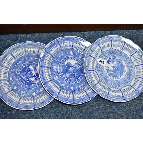 365 - A SMALL COLLECTION OF BLUE AND WHITE CERAMICS, to include six Spode calendar plates for the years 20... 