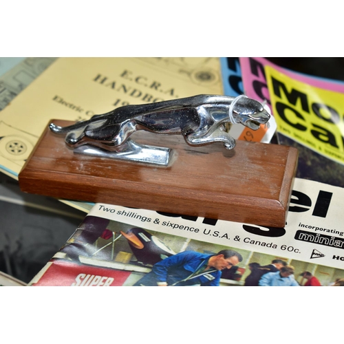 367 - A metal-cast Jaguar car mascot on a wooden plinth (model approx. 5 '  length) with fifty-five editio... 