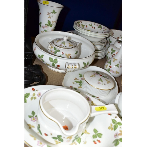 379 - A WEDGWOOD BONE CHINA 'WILD STRAWBERRY' R4406 PATTERN PART DINNER SERVICE AND A SMALL QUANTITY OF GI... 