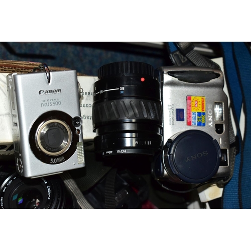 395 - A BOX OF FILM AND DIGITAL CAMERAS, ETC, including a Minolta Dynax 8000i film camera fitted with a Si... 