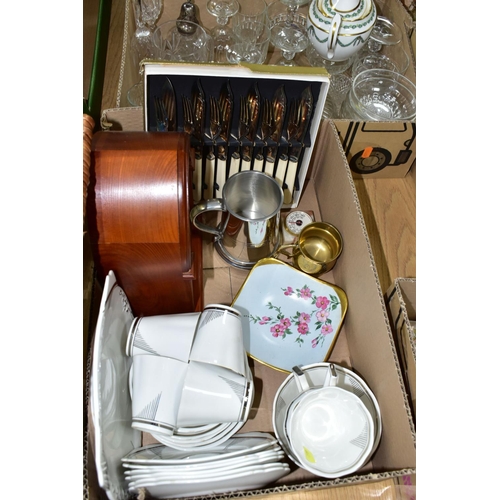 399 - SIX BOXES OF GLASSWARE, CERAMICS AND HOUSEHOLD ORNAMENTS to include Leonardo Collection cottages, Ay... 