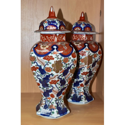 414 - A PAIR OF 19TH CENTURY CANTON PORCELAIN FAMILLE ROSE VASES OF QUATRELOBE OUTLINE AND A PAIR OF JAPAN... 