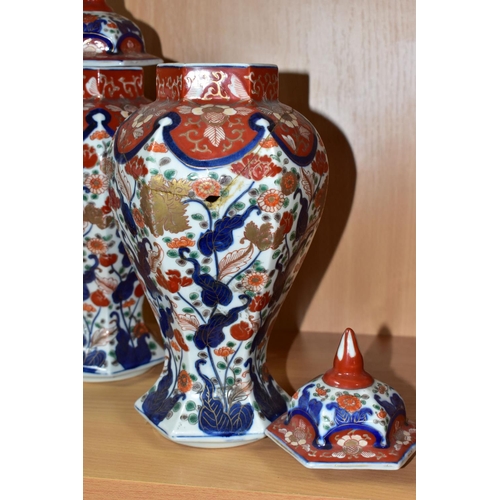 414 - A PAIR OF 19TH CENTURY CANTON PORCELAIN FAMILLE ROSE VASES OF QUATRELOBE OUTLINE AND A PAIR OF JAPAN... 