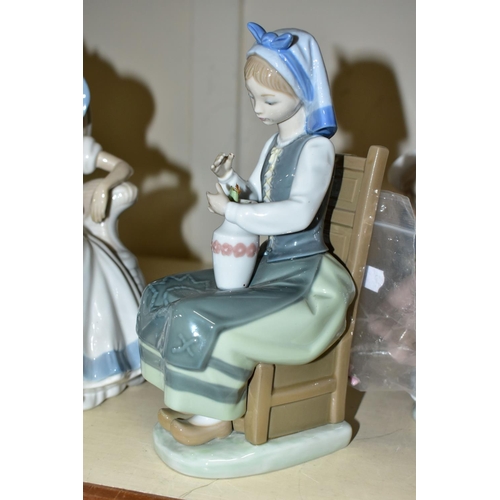 354 - FIVE LLADRO FIGURES, comprising Girl with Doll No1211, designed by Antonio Ballester 1972, retired 1... 