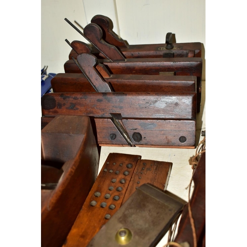 364 - A COLLECTION OF VINTAGE WOODWORKING TOOLS, generally nineteenth/early twentieth century, comprising ... 