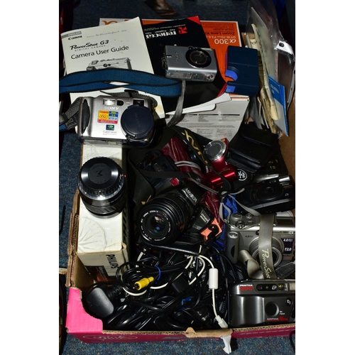 395 - A BOX OF FILM AND DIGITAL CAMERAS, ETC, including a Minolta Dynax 8000i film camera fitted with a Si... 