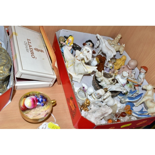 419 - TWO BOXES AND LOOSE CERAMICS AND SUNDRY ITEMS, to include a Royal Worcester gilded teacup, the inter... 