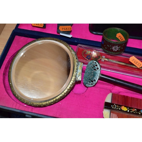 423 - A GROUP OF ORIENTAL ITEMS, to include a cased hand mirror with bamboo decoration, a large boxed fan ... 