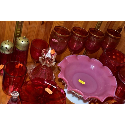 430 - A COLLECTION OF CRANBERRY GLASS AND OTHER GLASSWARES, to include cranberry glass vases, jugs, drinki... 