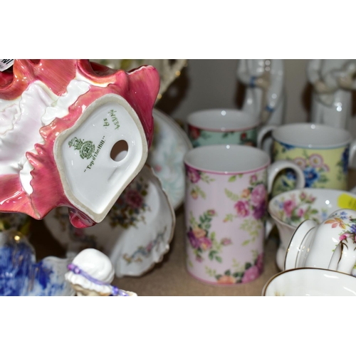 437 - A GROUP OF CERAMICS AND A ROYAL ALBERT 'MOSS ROSE' PATTERN PART TEA SET, comprising seven tea plates... 