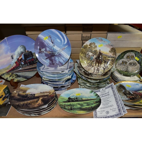 509 - A QUANTITY OF COLLECTABLE PLATES, comprising a Coalport Steam Legends series 'The Royal Scot' 858/25... 