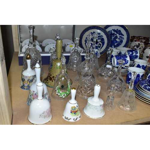 514 - A GROUP OF CERAMICS AND GLASSWARES, comprising a set of six Royal Worcester Torquay pattern coffee c... 