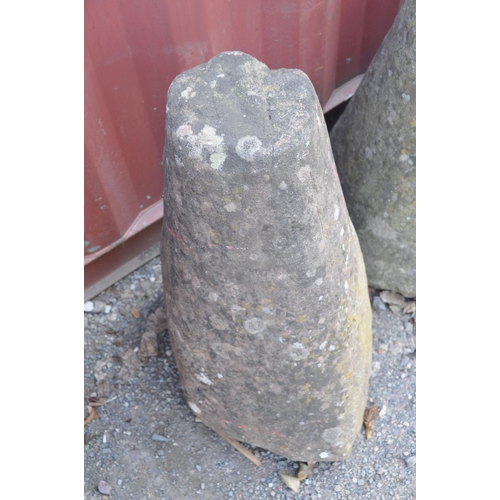 1001 - AN EARLY RED SANDSTONE STADDLE STONE BASE 41cm square at the base 79cm high VERY HEAVY (Condition:- ... 