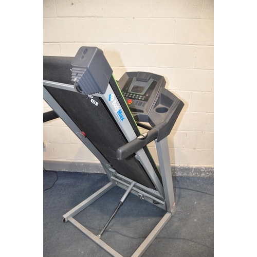 1092 - A BODYMAX TREADMILL with incline feature and safety cut-off clip (PAT pass and working)