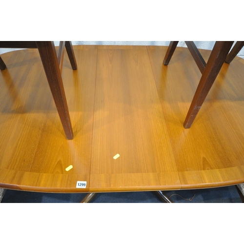 1299 - A WILLIAM LAWRENCE AND CO EXTENDING DINING TABLE, with one additional leaf, open length 157cm x clos... 