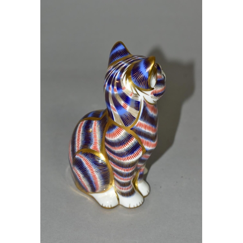 310 - A ROYAL CROWN DERBY CAT PAPERWEIGHT, height 13cm, first quality with gold stopper, dated 1992 (1) (C... 