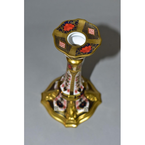 345 - A ROYAL CROWN DERBY OLD IMARI 1128 SOLID GOLD BAND CASTLETON CANDLESTICK, heavily gilded with leaf d... 