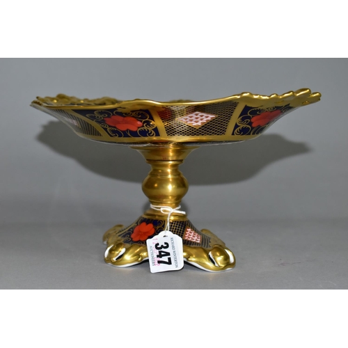 347 - A ROYAL CROWN DERBY OLD IMARI 1128 SOLID GOLD BAND TALL OVAL COMPORT, heavily gilded with acorn and ... 