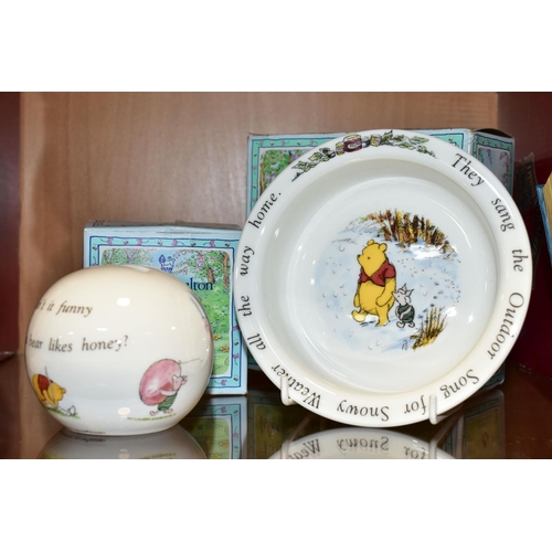 371 - TWO BOXED DISNEY SHOWCASE AND TWO BOXED ROYAL DOULTON WINNIE THE POOH GIFTWARES, comprising Disney S... 