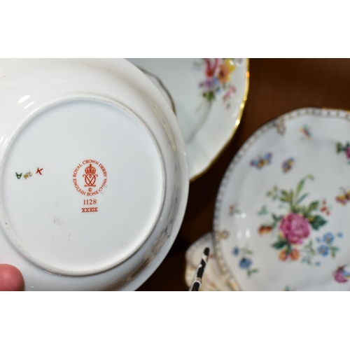 376 - SIX PIECES OF ROYAL CROWN DERBY TEAWARES, comprising an Old Imari 1128 shallow bowl diameter 13cm, t... 