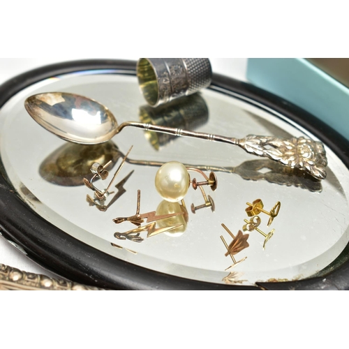 72 - A SELECTION OF SILVER, YELLOW AND WHITE METAL, to include a AF silver handheld mirror, hallmarked 'J... 