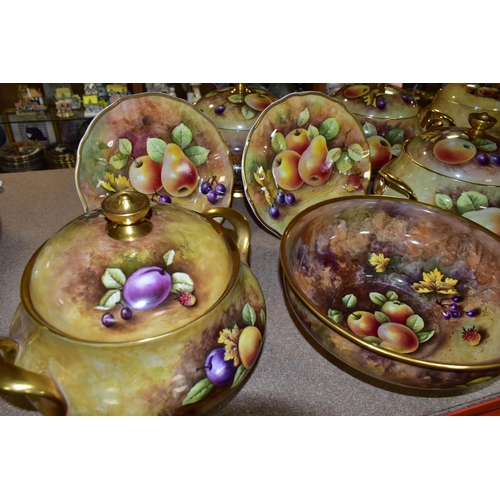 420 - EIGHT COVERED SOUP TUREENS HAND PAINTED BY PETER GOSLING, comprising eight English fine china soup t... 