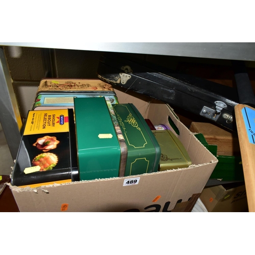 489 - FOUR BOXES OF SUNDRIES AND TABLE LINEN to include a violin in a hard case (broken string, bow hairs ... 