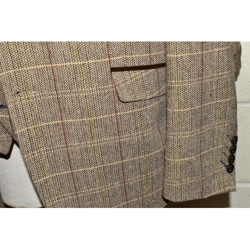 525 - A HOUSE OF CAVANI THREE PIECE SUIT, comprising jacket, trousers and waist coat in a brown tweed-styl... 