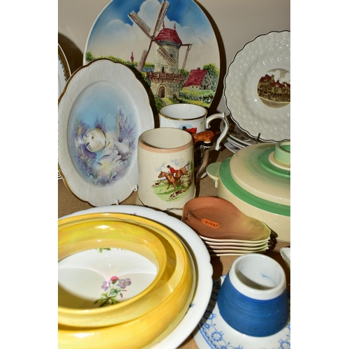 587 - A GROUP OF CERAMICS, to include a Clarice Cliff for Newport Pottery cream and pink jug (sd), a Royal... 