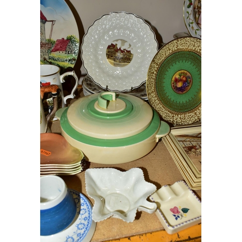 587 - A GROUP OF CERAMICS, to include a Clarice Cliff for Newport Pottery cream and pink jug (sd), a Royal... 