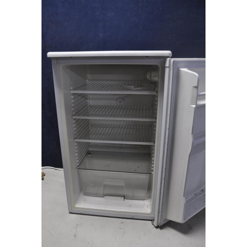 1077 - A FRIDGIDAIRE UNDERCOUNTER FRIDGE measuring width 50cm x depth 50cm x height 86cm (PAT pass and work... 