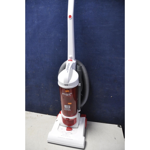 1079 - A HOOVER SM1800001 VACUUM (UNTESTED)