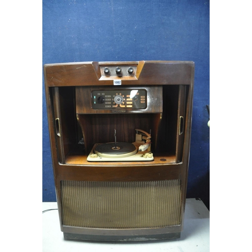 1082 - A DYNATRON RG15 RADIOGRAM (PAT pass and powering up but UNTESTED) in need of restoration