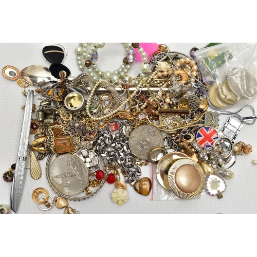 57 - A BAG OF ASSORTED COSTUME JEWELLERY, a selection of white and yellow metal jewellery, an assortment ... 