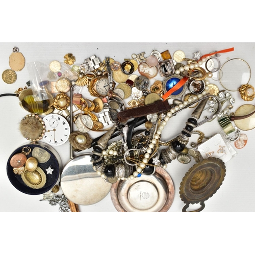 58 - A BAG OF ASSORTED ITEMS, to include a selection of yellow and white metal jewellery items, beaded je... 