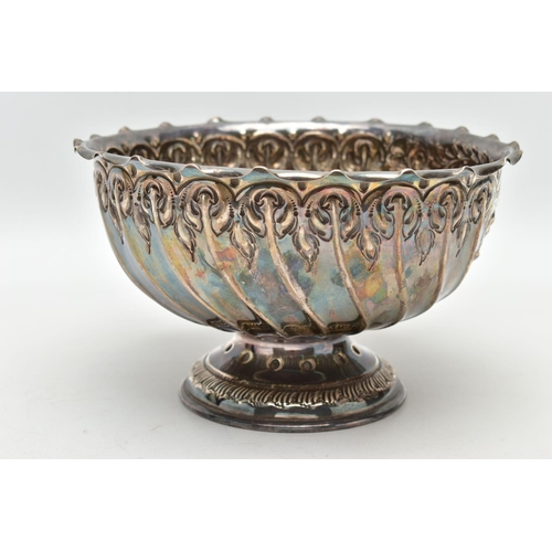 102 - AN EDWARDIAN SILVER ROSE BOWL, wavy rim over wrythen and foliate repousse decoration, vacant cartouc... 