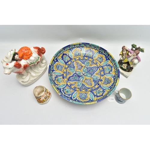 186 - FIVE PIECES OF LATE 18TH / EARLY 19TH AND LATER CERAMICS, comprising an early 19th century pearlware... 