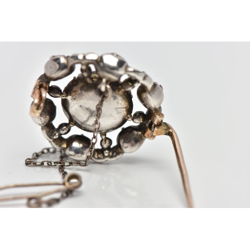 3 - A GEORGIAN DIAMOND CLUSTER BROOCH, set with a principal old European cut diamond, measuring approxim... 