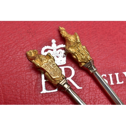31 - A CASED SET OF ELIZABETH II SILVER LIMITED EDITION 'THE QUEEN'S BEASTS' SPOONS,  the ten spoons with... 