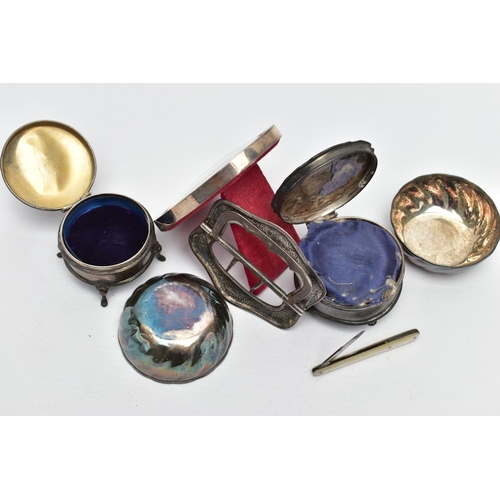 44 - A SMALL PARCEL OF SILVER, comprising a late Victorian buckle, plain with a wavy outline, maker's mar... 